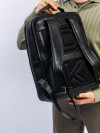 Рюкзак B402933-244-04 Dr. Koffer из натуральной кожи черный фото 15 &mdash; Интернет-магазин "BAGSTAR"