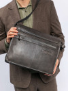 Сумка через плечо M402724-248-77 Dr. Koffer из натуральной кожи серая фото 12 &mdash; Интернет-магазин "BAGSTAR"